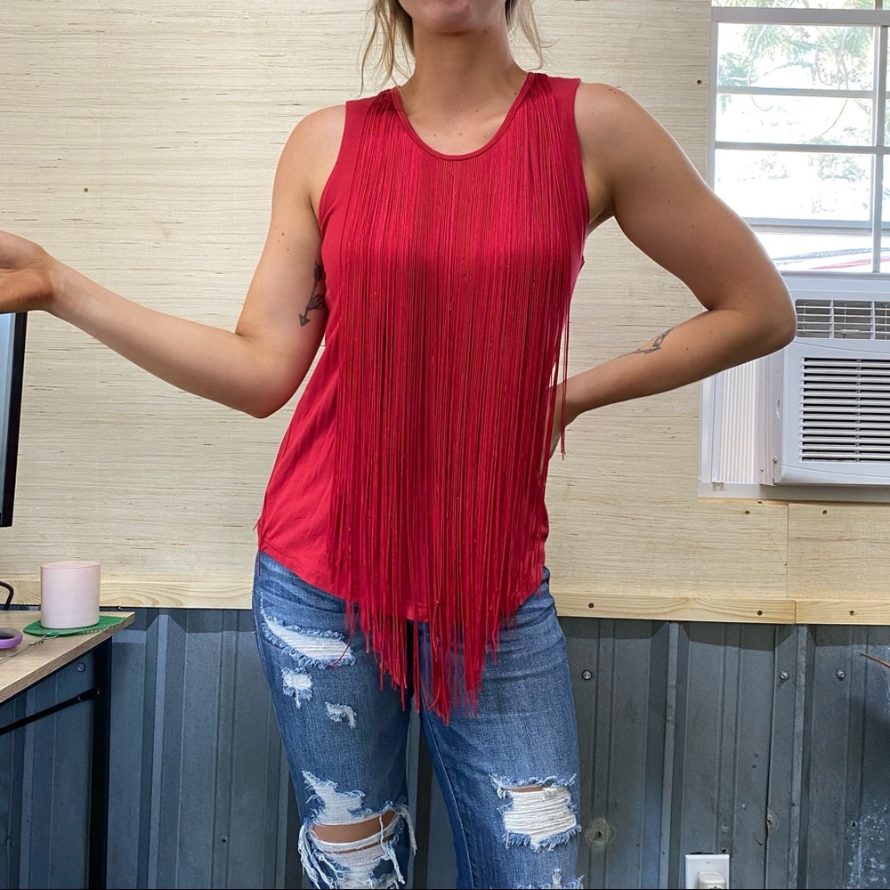 Red fringe tank